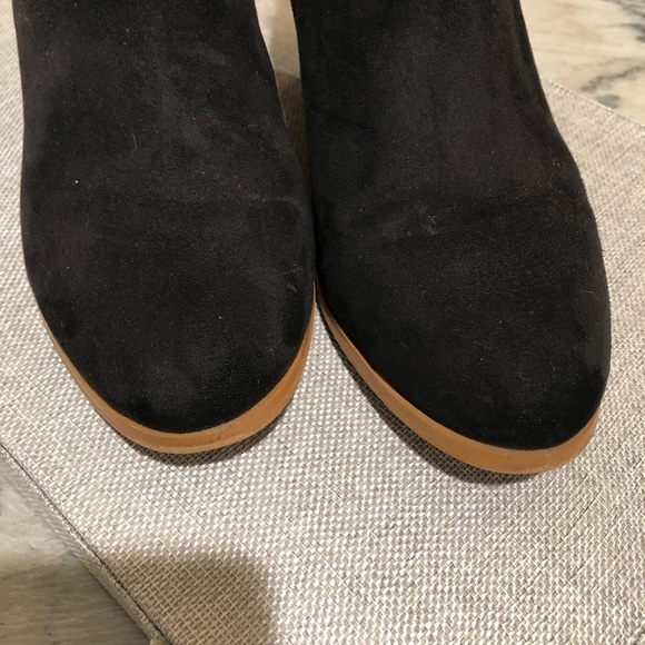 Giani Bernini ankle boots black suede look w accent wrap strap wood heel 7.5 - Picture 2 of 9